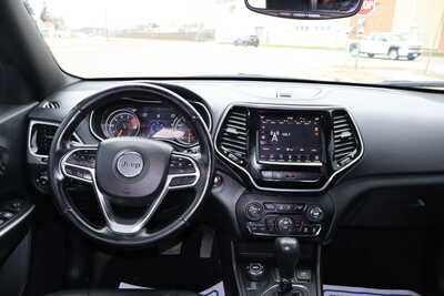 2020 Jeep Cherokee, $14995. Photo 7