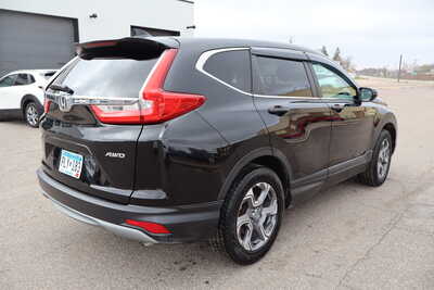 2017 Honda CR-V, $13995. Photo 3