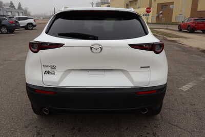 2023 Mazda CX-30, $18500. Photo 10