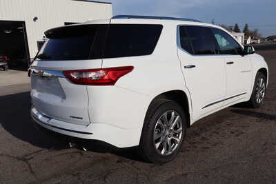 2020 Chevrolet Traverse, $23500. Photo 3