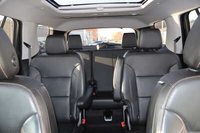 2020 Chevrolet Traverse, $23500. Photo 6