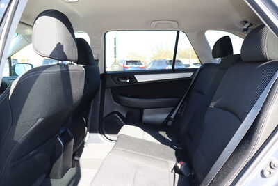 2017 Subaru Outback, $12995. Photo 6