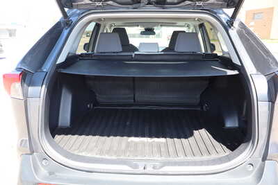 2021 Toyota RAV4, $22500. Photo 11