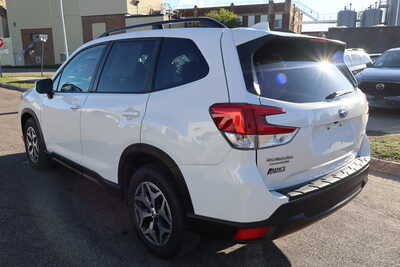 2021 Subaru Forester, $17995. Photo 4