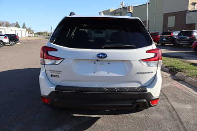 2021 Subaru Forester, $17995. Photo 10