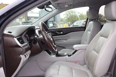 2018 GMC Acadia, $9500. Photo 5