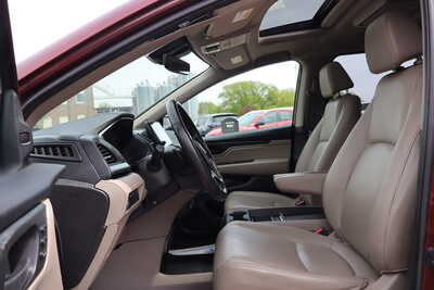 2018 Honda Odyssey, $20900. Photo 5