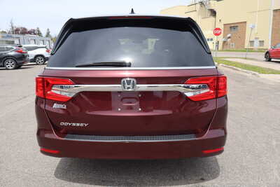 2018 Honda Odyssey, $20900. Photo 10
