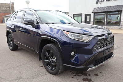 2019 Toyota RAV4, $23995. Photo 2