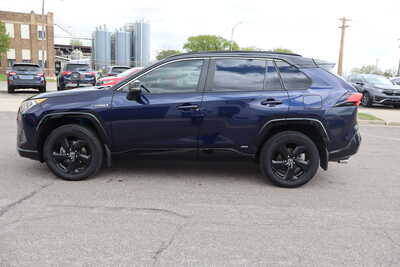 2019 Toyota RAV4, $23995. Photo 8
