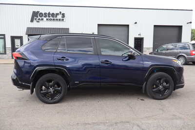 2019 Toyota RAV4, $23995. Photo 9