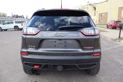 2019 Jeep Cherokee, $14900. Photo 10