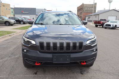 2019 Jeep Cherokee, $14900. Photo 12