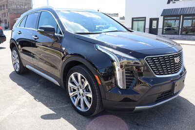 2023 Cadillac XT4, $24500. Photo 2