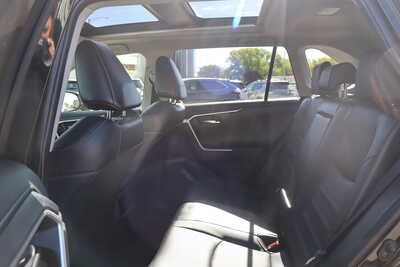 2024 Toyota RAV4, $32500. Photo 6
