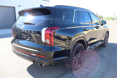 2025 Hyundai Palisade, $31995. Photo 3