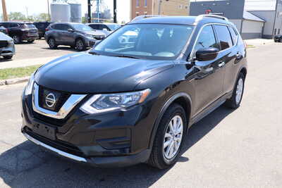2017 Nissan Rogue, $11500. Photo 1