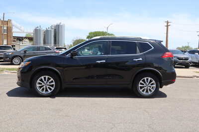 2017 Nissan Rogue, $11500. Photo 8