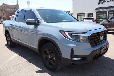 2022 Honda Ridgeline, $25500. Photo 2