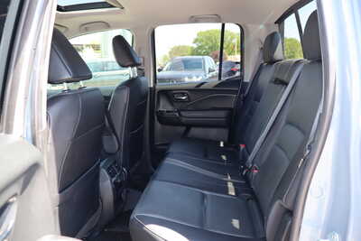 2022 Honda Ridgeline, $25500. Photo 6