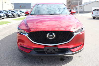 2020 Mazda CX-5, $18500. Photo 2