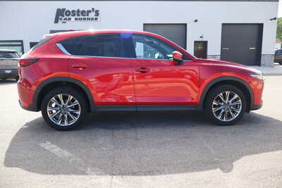 2020 Mazda CX-5, $18500. Photo 4
