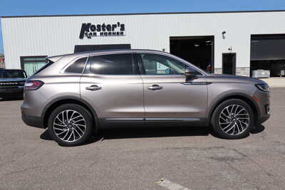 2020 Lincoln Nautilus, $19995. Photo 9