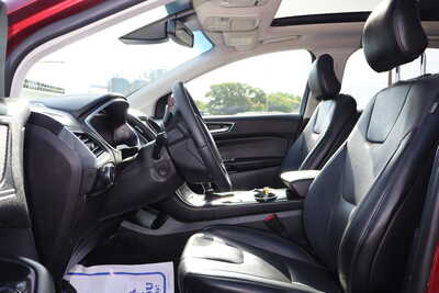 2018 Ford Edge, $13500. Photo 5