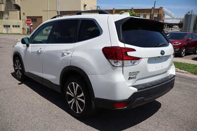 2019 Subaru Forester, $18500. Photo 4