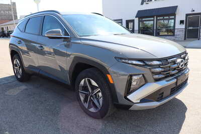 2025 Hyundai Tucson, $24900. Photo 2