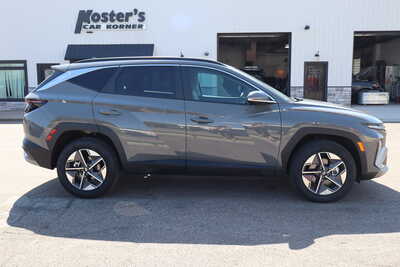 2025 Hyundai Tucson, $24900. Photo 9