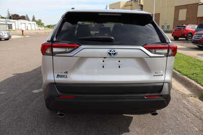 2022 Toyota RAV4, $22995. Photo 10