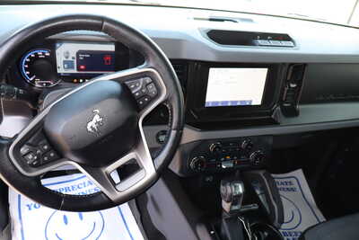 2022 Ford Bronco, $26500. Photo 8