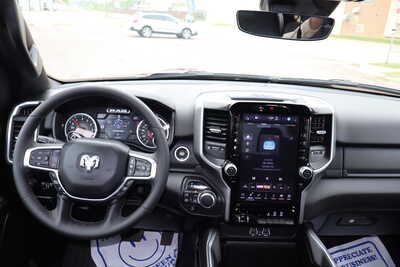 2025 RAM 1500 Crew Cab, $31500. Photo 6