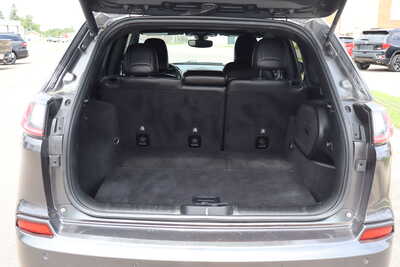 2019 Jeep Cherokee, $12995. Photo 7