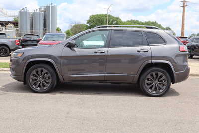 2019 Jeep Cherokee, $12995. Photo 9