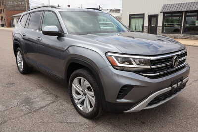 2023 Volkswagen Atlas, $24900. Photo 2