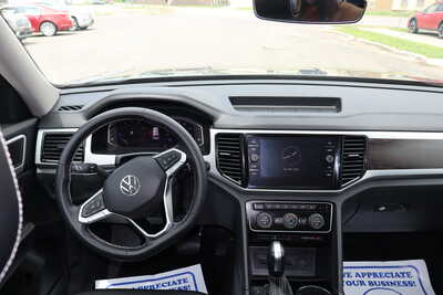 2023 Volkswagen Atlas, $24900. Photo 6