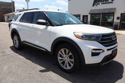 2020 Ford Explorer, $15995. Photo 2