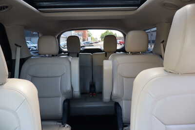 2020 Ford Explorer, $15995. Photo 6