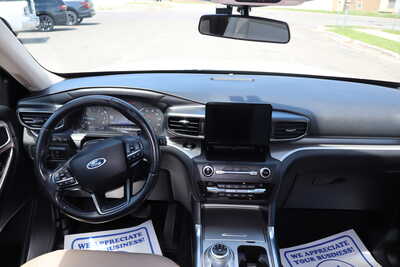 2020 Ford Explorer, $15995. Photo 7