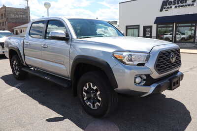 2020 Toyota Tacoma, $27995. Photo 2