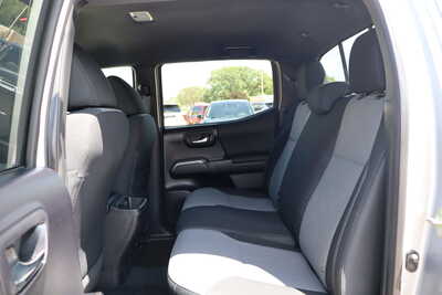 2020 Toyota Tacoma, $27995. Photo 6
