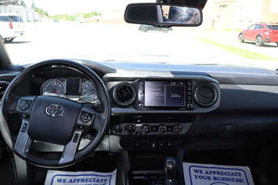 2020 Toyota Tacoma, $27995. Photo 7