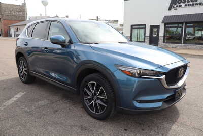2017 Mazda CX-5, $14500. Photo 2