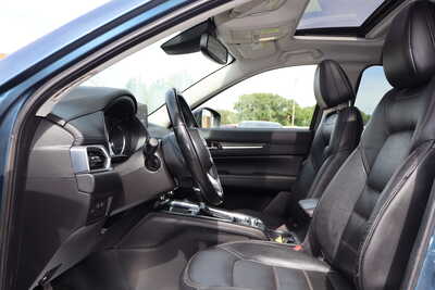 2017 Mazda CX-5, $14500. Photo 5
