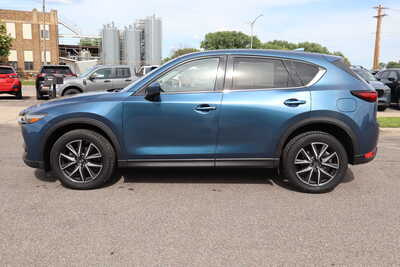 2017 Mazda CX-5, $14500. Photo 8