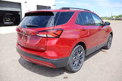 2024 Chevrolet Equinox, $18500. Photo 3