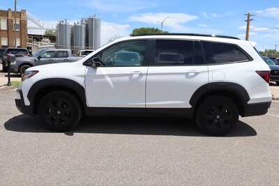 2022 Honda Pilot, $25500. Photo 8