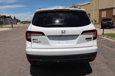 2022 Honda Pilot, $25500. Photo 10